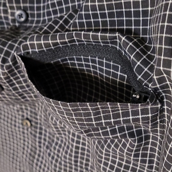 Lululemon Reflective SS Button Down - Picture 4 of 6